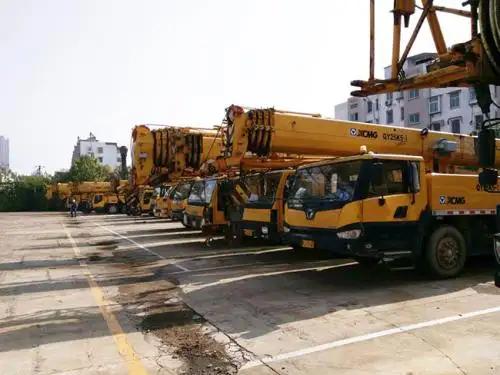 鄭州市吊車(chē)出租/工程機(jī)械設(shè)備租賃電話(huà)怎么找?新密市 鞏義市